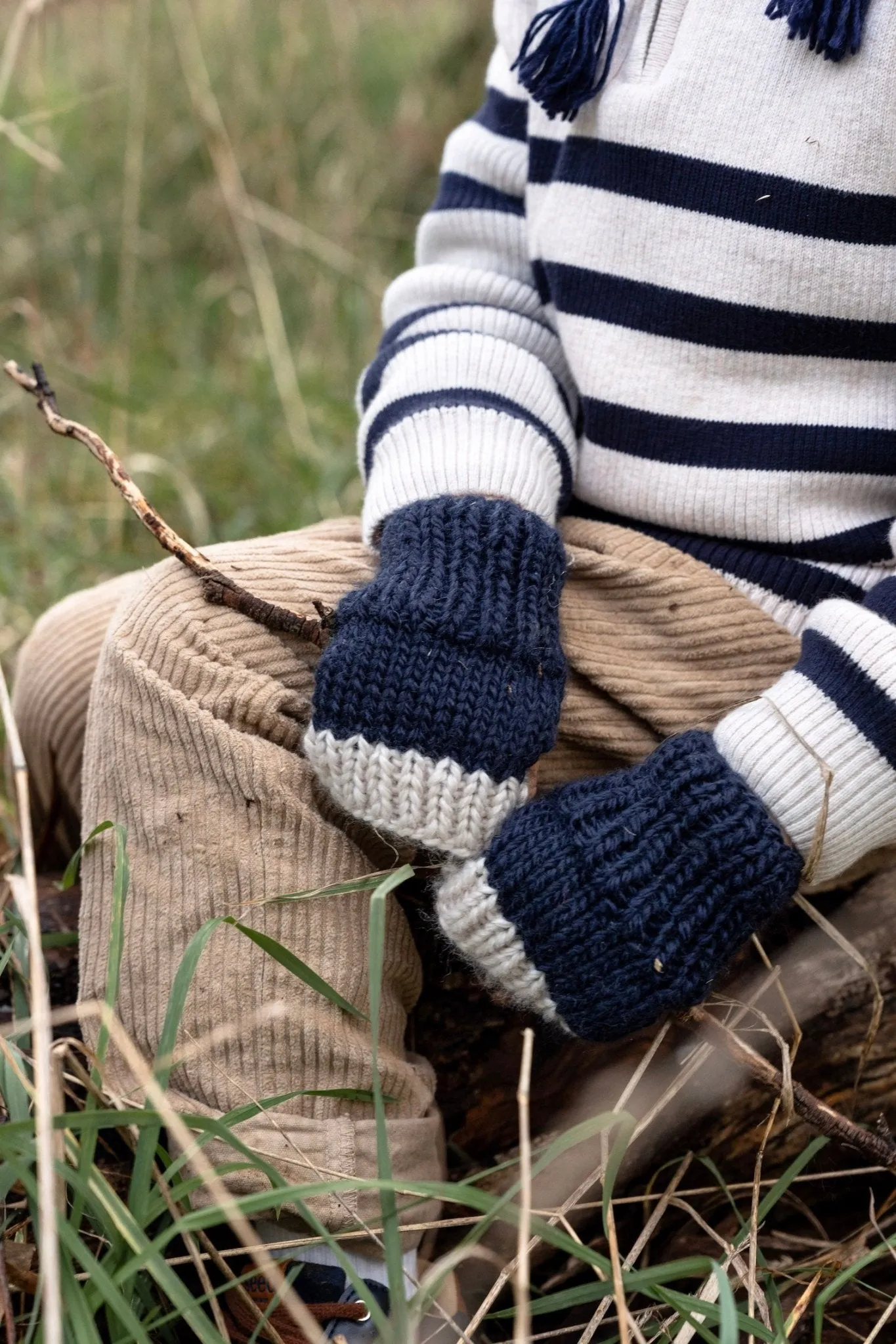 Bjorn Mittens Navy