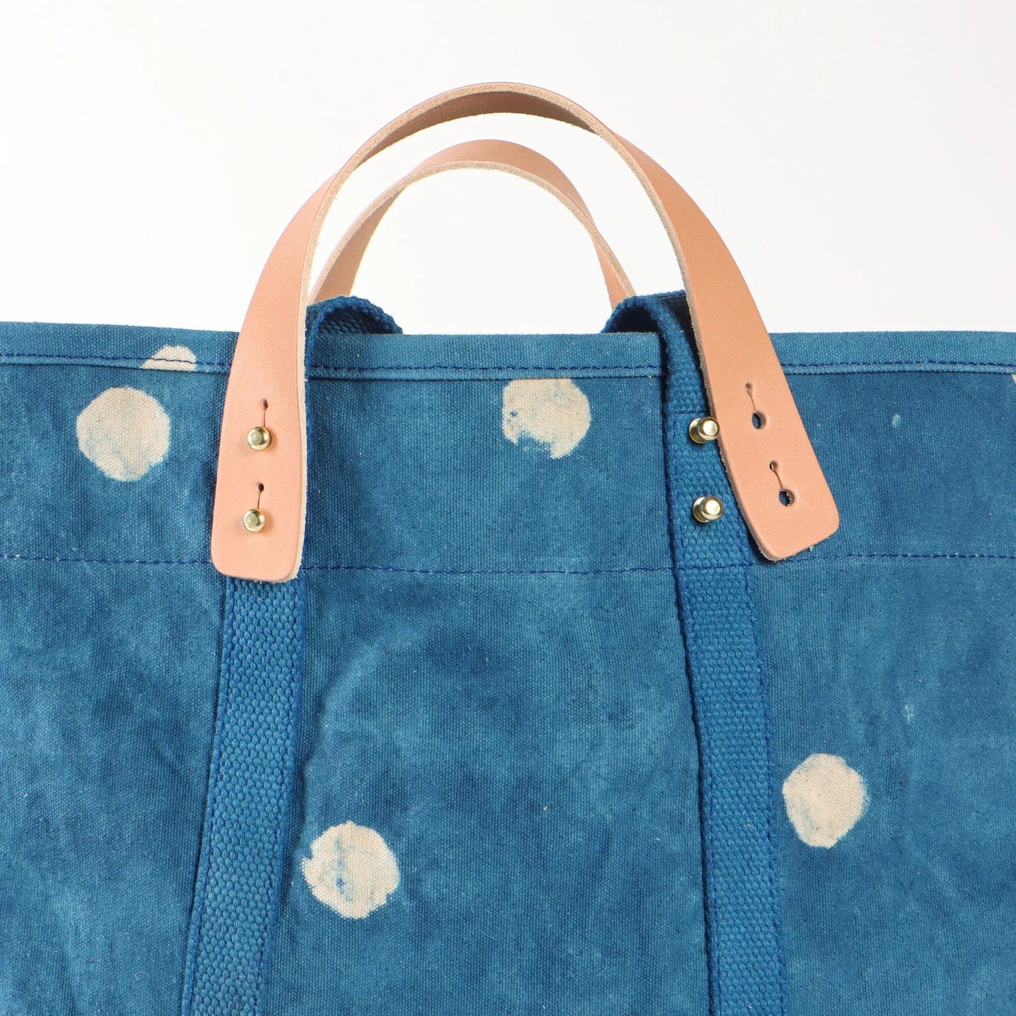 Large East West Tote | Lt Indigo Moon