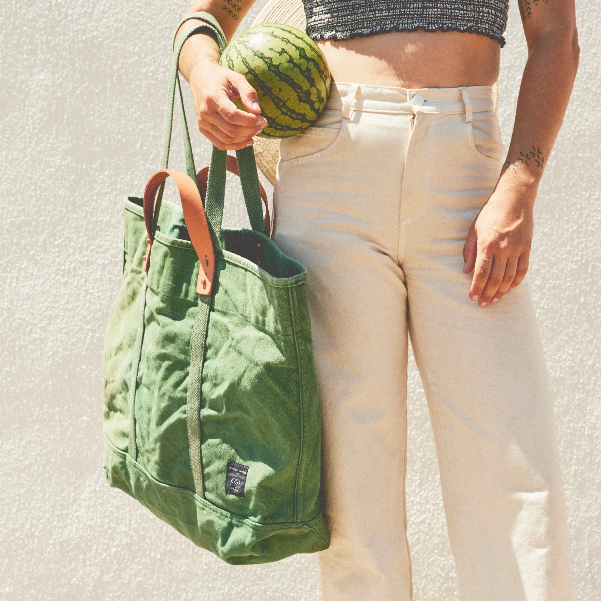 Large East West Tote | Pine