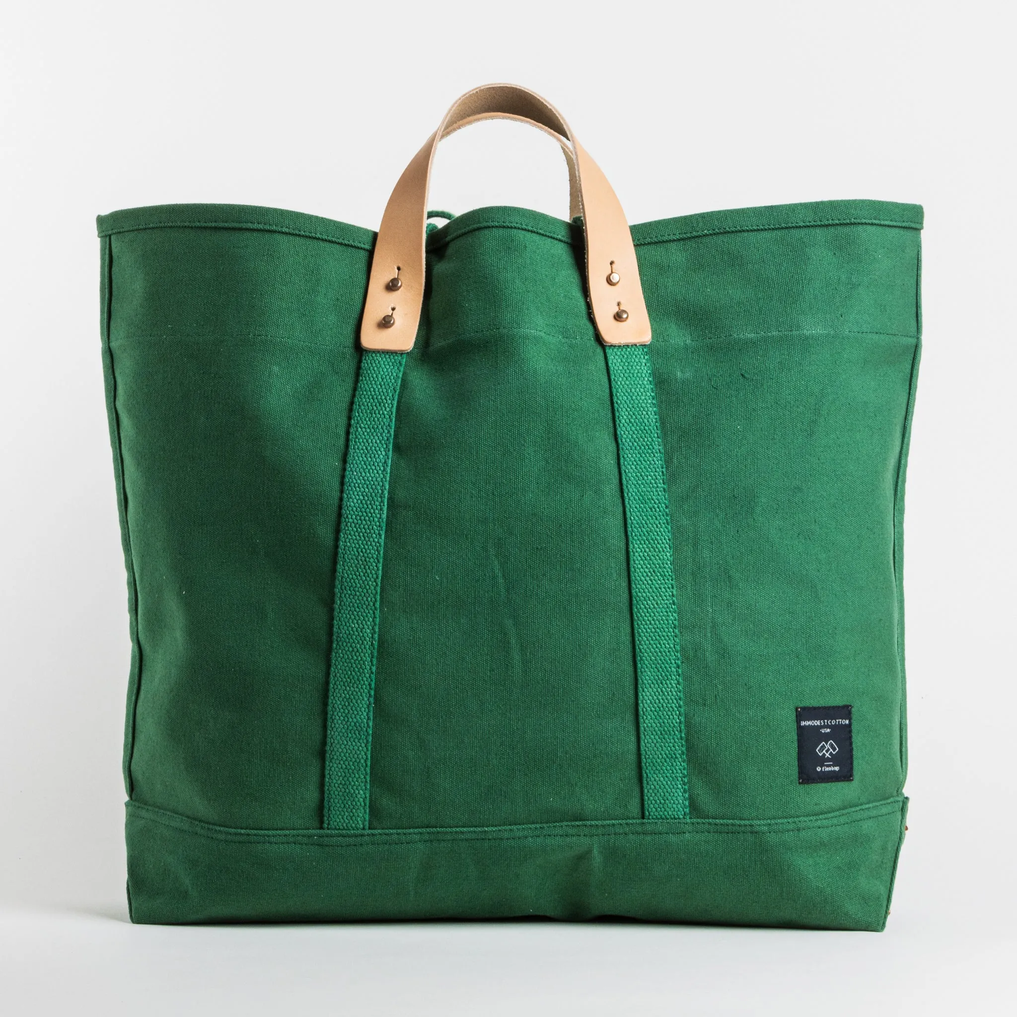 Large East West Tote | Pine