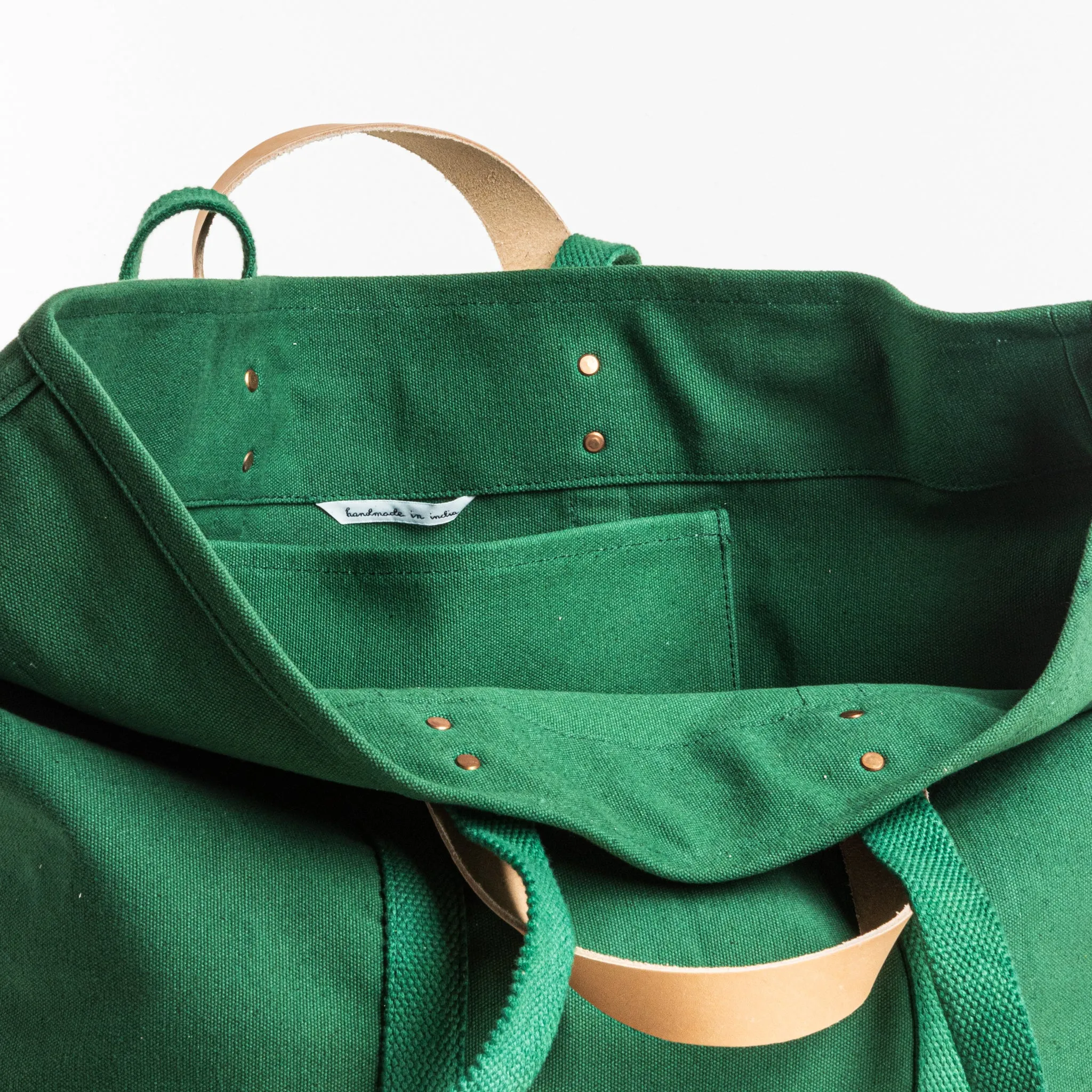 Large East West Tote | Pine